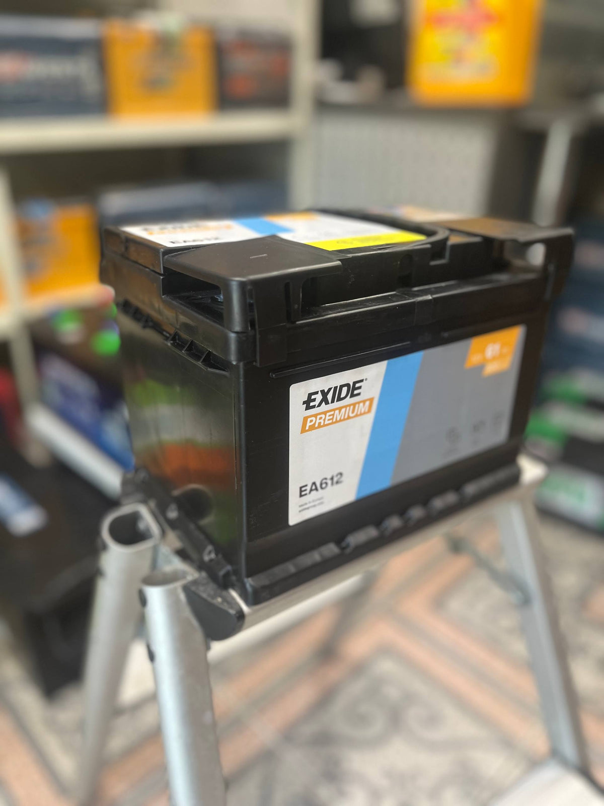 Аккумулятор EXIDE Premium 61Ah 600A