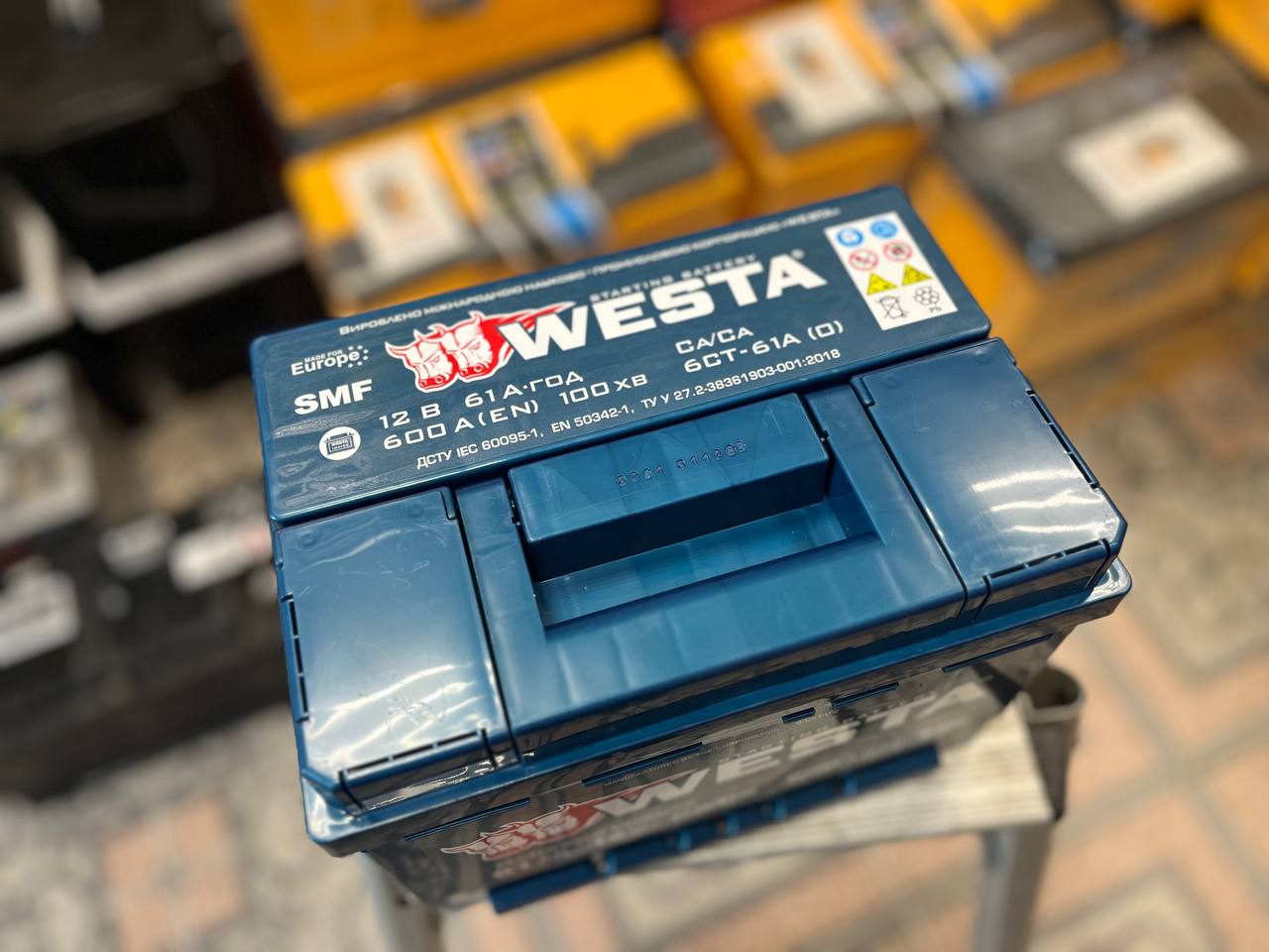 Акумулятор Westa 61Ah 600A необслуговуваний